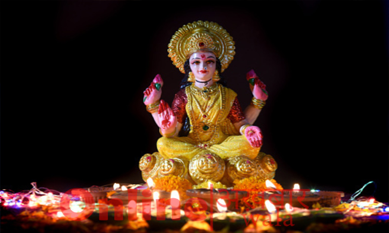 When and Why Diwali is celebrated in Hindi- Worship of Goddess Lakshmi